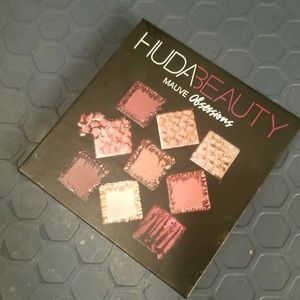 Huda mauve obsessions